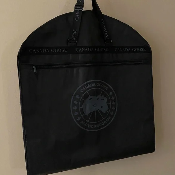Canada Goose Garment Bag - Picture 6 of 8